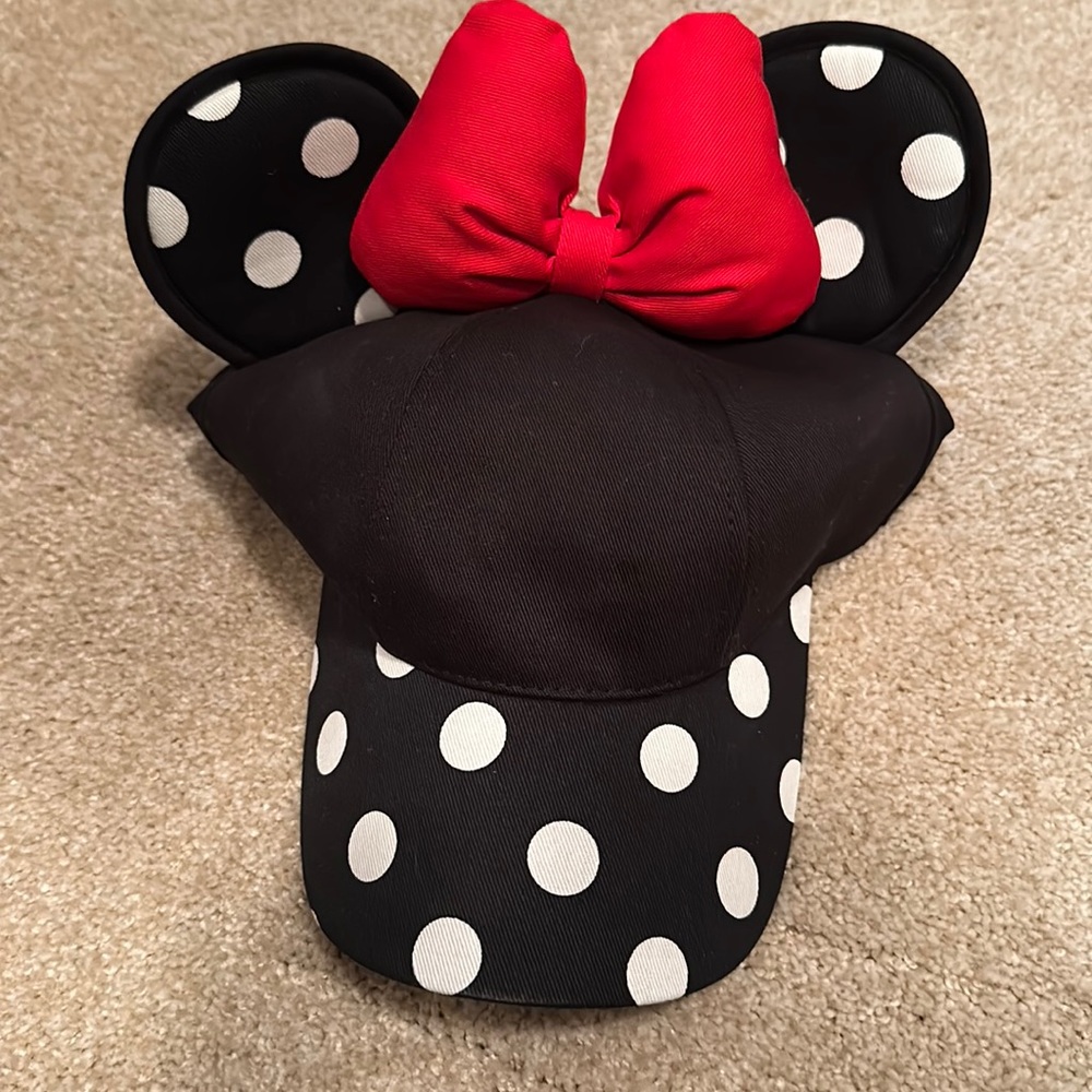 NWT Disneyland Black Minnie Mouse Polka Dot Ear Hat